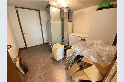 240 Hamburg Road, Hempfield Township, PA 16125 - Photo 45