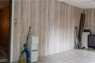 916 Marshall Ave, New Castle, PA 16101 - Photo 7