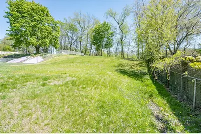 1004 McAllister Dr, Pittsburgh, PA 15068 - Photo 7