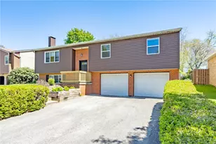 1004 McAllister Dr, Pittsburgh, PA 15068 - Photo 1