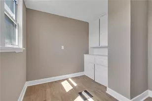 427 Jackson St, Rochester, PA 15074 - Photo 13