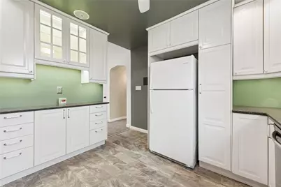 3302 Crestview Dr, North Versailles, PA 15137 - Photo 5