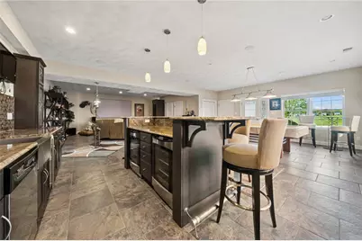 1043 Blackthorne Dr, Penn Twp, PA 15644 - Photo 9