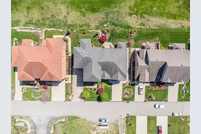 1043 Blackthorne Dr, Penn Twp, PA 15644 - Photo 41