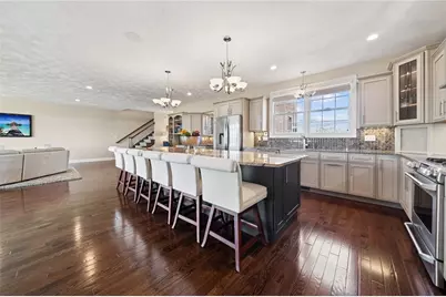 1043 Blackthorne Dr, Penn Twp, PA 15644 - Photo 23