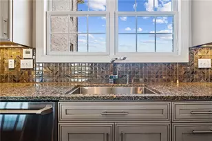 1043 Blackthorne Dr, Penn Twp, PA 15644 - Photo 25