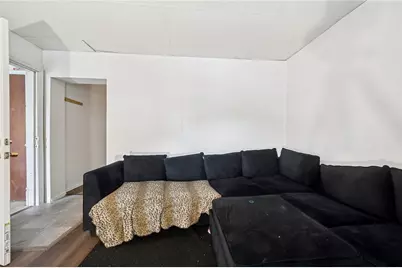 425 Agatha, Pitcairn, PA 15140 - Photo 11