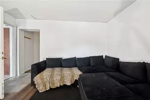 425 Agatha, Pitcairn, PA 15140 - Photo 11