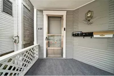 425 Agatha, Pitcairn, PA 15140 - Photo 3