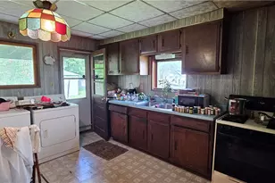 417 Uber St, New Castle, PA 16101 - Photo 13