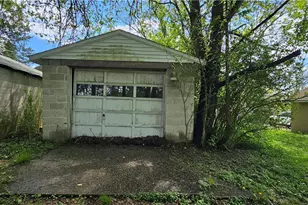 417 Uber St, New Castle, PA 16101 - Photo 37