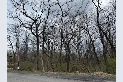 1765 Locust Rd, Pittsburgh, PA 15143 - Photo 3