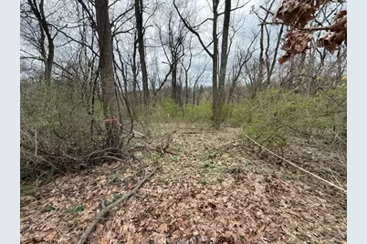 1765 Locust Rd, Pittsburgh, PA 15143 - Photo 11