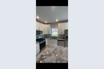 328 River Ridge Ct #47B, Economy, PA 15005 - Photo 5