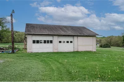 336 Walkchalk Rd, East Franklin Township, PA 16201 - Photo 5