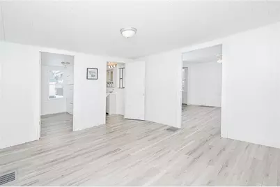 336 Walkchalk Rd, East Franklin Township, PA 16201 - Photo 9