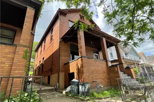 827 Lincoln, Charleroi Boro, PA 15022 - Photo 1