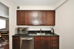 4625 Fifth Ave, Pittsburgh, PA 15213 - Photo 13