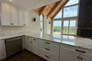 1121 Three Degree, Forward Township, PA 16002 - Photo 15