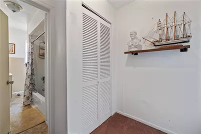 2842 Harcum Way, Pittsburgh, PA 15203 - Photo 9