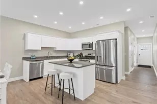 202 Willow Ln, Chippewa Township, PA 15010 - Photo 5