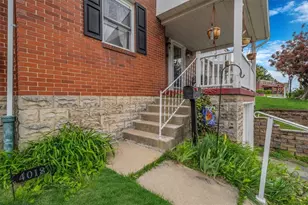 4018 Meadowbrook Blvd, Pittsburgh, PA 15227 - Photo 3