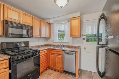 4018 Meadowbrook Blvd, Pittsburgh, PA 15227 - Photo 13