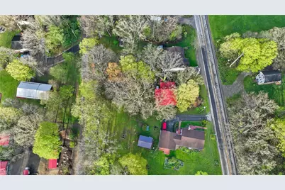 1036 Causeway Dr, Stoneycreek Township, PA 15541 - Photo 7