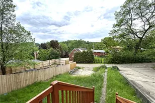 305 Marion Ave, Pittsburgh, PA 15221 - Photo 23