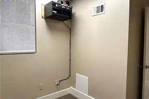 2014 Monongahela Ave, Pittsburgh, PA 15218 - Photo 9