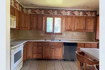 105 Lawrence Ave, Twp of But NW, PA 16001 - Photo 13