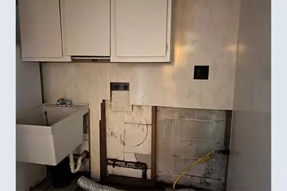 105 Lawrence Ave, Twp of But NW, PA 16001 - Photo 21