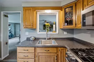 233 Valley Rd, Chartiers, PA 15317 - Photo 11