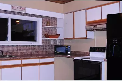 41 Sylvia Ave, Ross Twp, PA 15214 - Photo 15