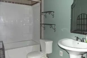 41 Sylvia Ave, Ross Twp, PA 15214 - Photo 3