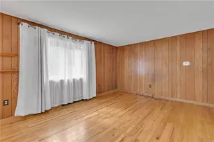 1040 Catherine Dr, Conway, PA 15027 - Photo 15