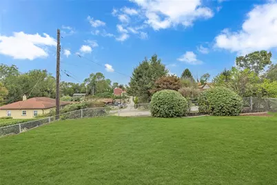 1040 Catherine Dr, Conway, PA 15027 - Photo 5