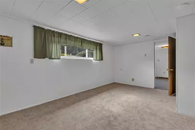 1040 Catherine Dr, Conway, PA 15027 - Photo 27