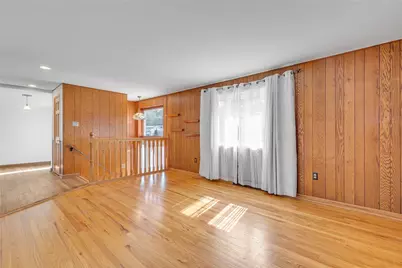 1040 Catherine Dr, Conway, PA 15027 - Photo 17