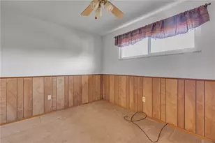 1040 Catherine Dr, Conway, PA 15027 - Photo 21