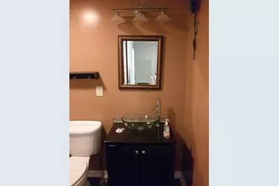 41 Sylvia Ave, Ross Twp, PA 15214 - Photo 9