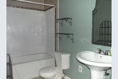 41 Sylvia Ave, Ross Twp, PA 15214 - Photo 3