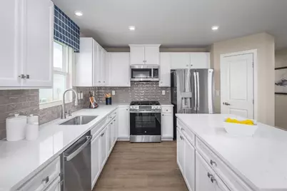 2112 Pebble Lane, Hempfield Township, PA 15601 - Photo 11