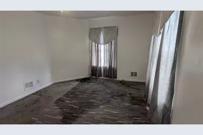 315 Lowell St, Pittsburgh, PA 15206 - Photo 7