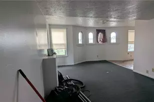 315 Lowell St, Pittsburgh, PA 15206 - Photo 17