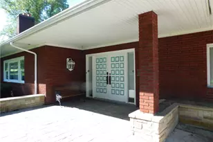 302 Derrick Ave, South Union Township, PA 15401 - Photo 13