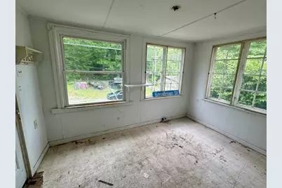 15 Allen Way, White Oak, PA 15131 - Photo 5