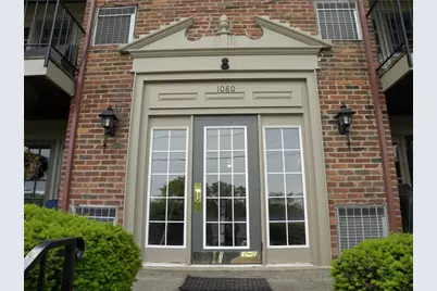 1080 Chatham Park Dr #F, Scott Township, PA 15216 - Photo 1