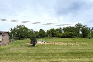 512 Leckrone-Highhouse Rd, McClellandtown, PA 15458 - Photo 7