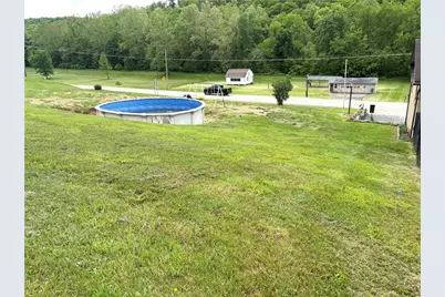 512 Leckrone Highhouse Rd, McClellandtown, PA 15458 - Photo 9